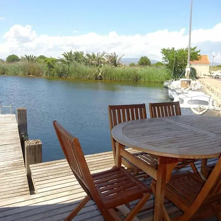 Villa T4 Vue Avec Ponton Prive Au Barcares - Fr-1-782-80 *